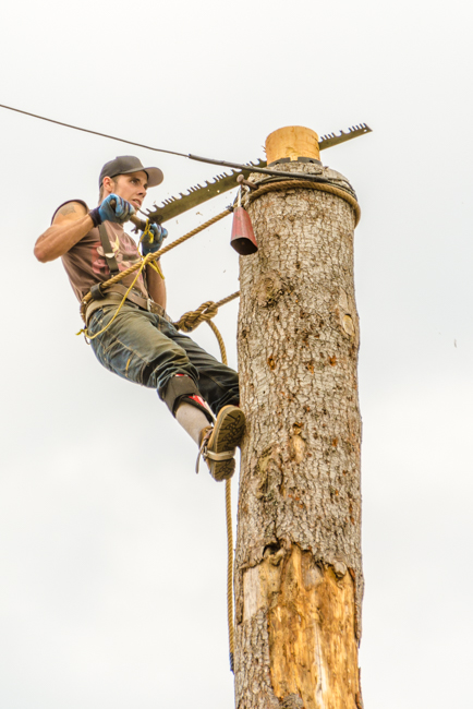 Powerful strokes way, way up in the air.